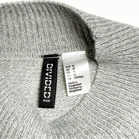 H&M Divided Women's Light Gray Cropped Knit Sweater Size MEd - Picture 5 of 7